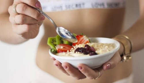 绍兴助孕生子：2023厦门中医院试管婴儿流程指南，费用清单及成功率参考